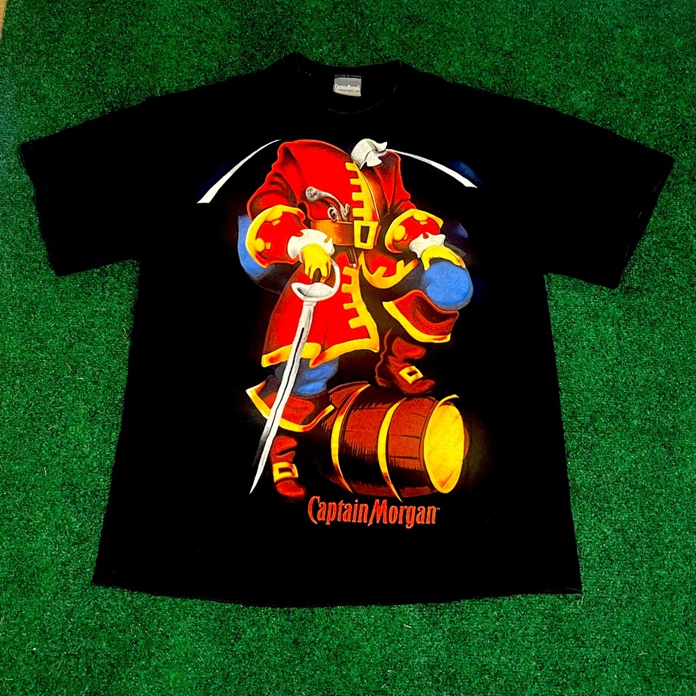 Vintage Captain Morgan Graphic T-Shirt